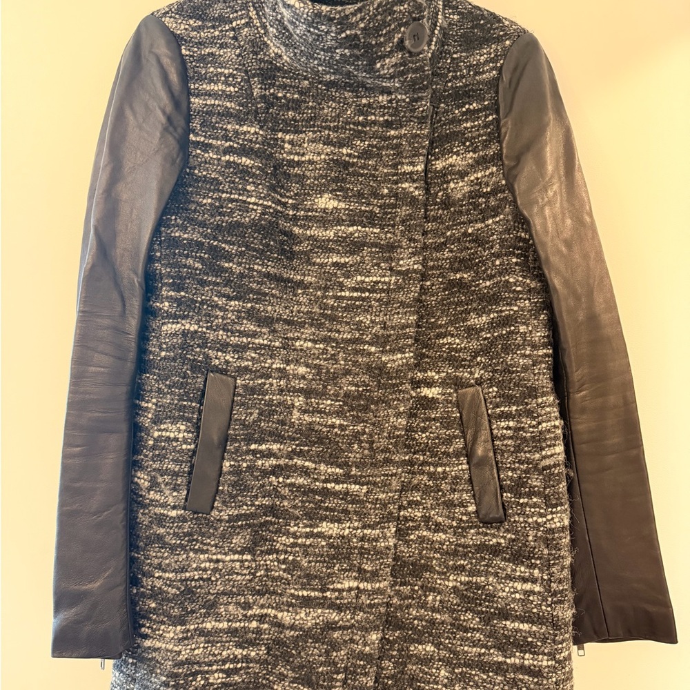 Soia & Kyo Black and Gray Wool-Blend Coat with Leather Sleeves